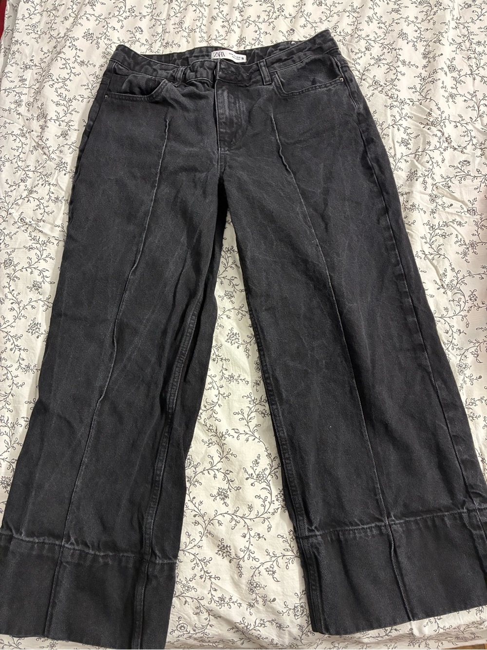 Zara Black Wide-Leg Flare Jeans with Front Seam